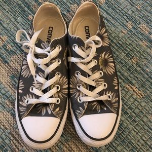 Floral Converse